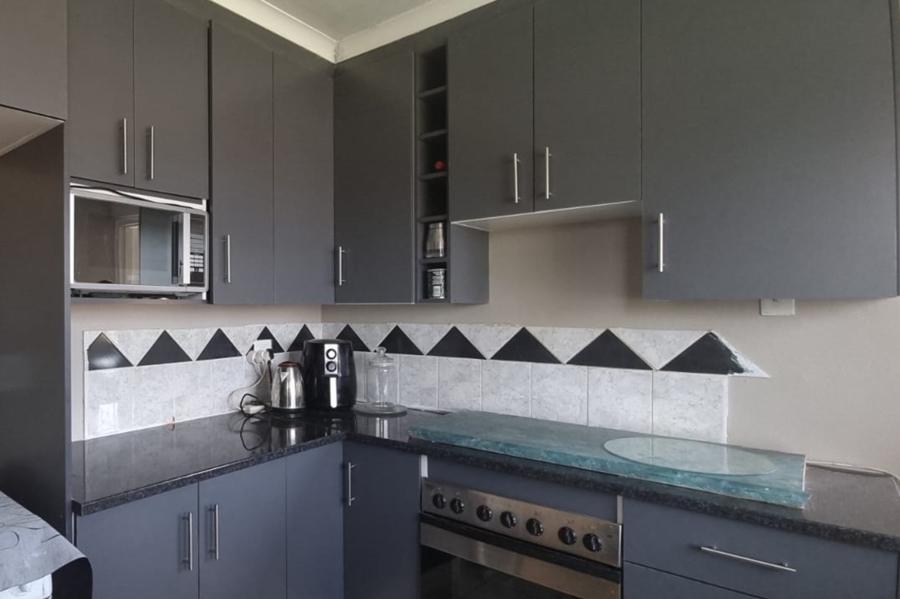 3 Bedroom Property for Sale in Cambridge Eastern Cape